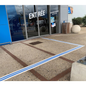 Novap taktile Fußgänger Bodenleitstreifen mit 3 Streifen optische und taktile Abhebung als Orientierungshilfe